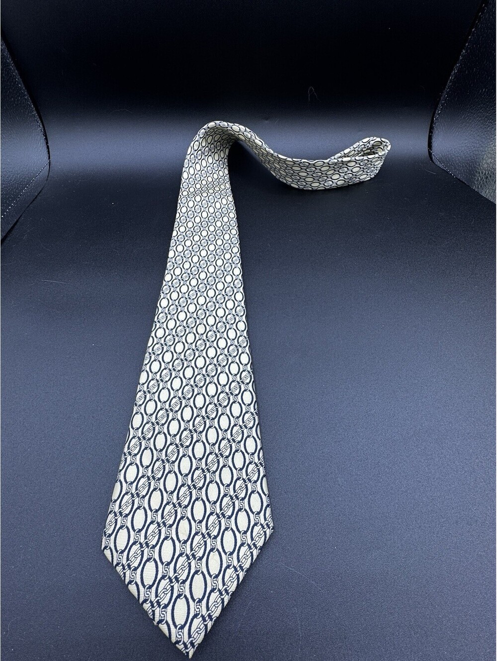 Vintage J Press Burlington Knot 100% Silk Tie Chain Print Ivory Navy 54”
